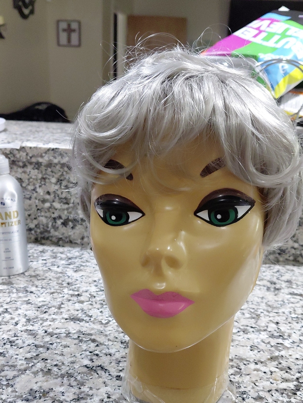 Short Silver Gray Women’s Wig - Stylish Pixie Cut